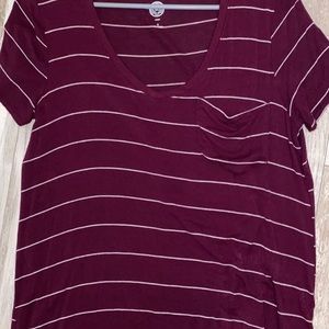 Comfy burgundy striped tee